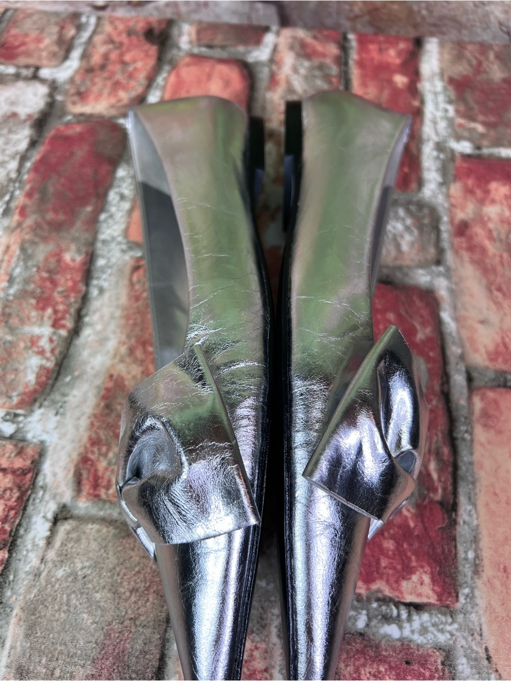 SHUTZ Quiet Luxury Silver Lyla Leather Pointed Toe Ballet Flat, 9 (runs large) - Picture 11 of 12